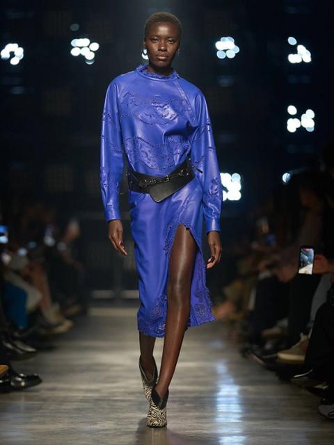 Коллекция Isabel Marant осень-зима 2026 (111030-isabel-marant-fw-04.jpg)