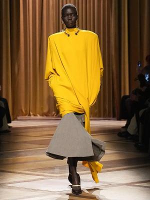 Коллекция Mugler осень-зима 2026 (111053-mugler-fw-07.jpg)