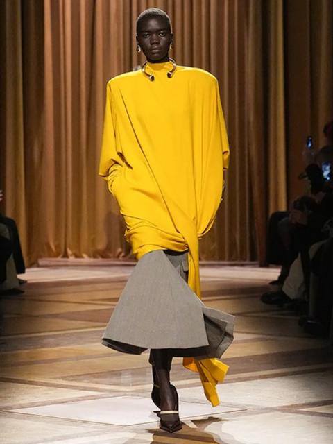 Коллекция Mugler осень-зима 2026 (111053-mugler-fw-07.jpg)