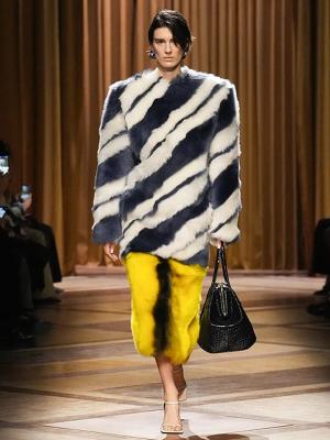 Коллекция Mugler осень-зима 2026 (111053-mugler-fw-08.jpg)
