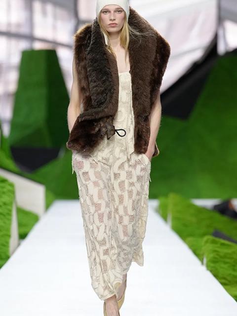 Коллекция Louis Vuitton осень-зима 2026 (111064-louis-vuitton-fw-07.jpg)