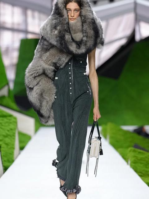 Коллекция Louis Vuitton осень-зима 2026 (111064-louis-vuitton-fw-b.jpg)