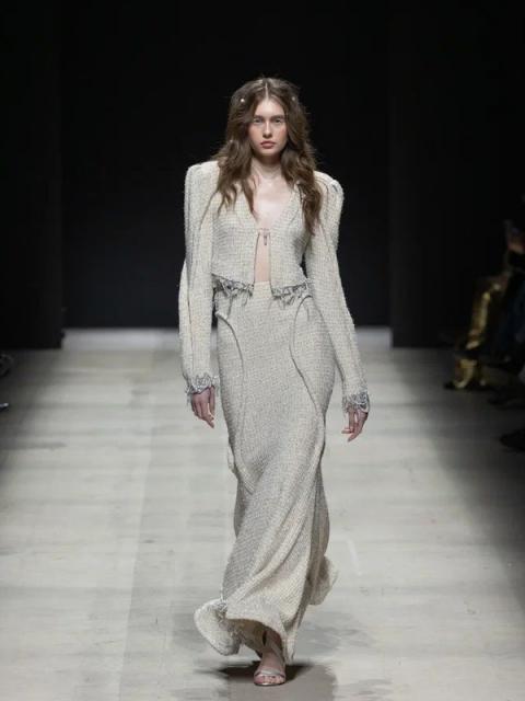 Коллекция Esve осень-зима 2026/27 (111094-esve-fw-04.jpg) Коллекция Esve осень-зима 2026/27 (111094-esve-fw-04.jpg)