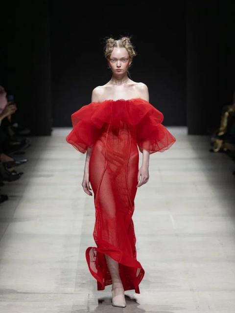 Коллекция Esve осень-зима 2026/27 (111094-esve-fw-b.jpg)