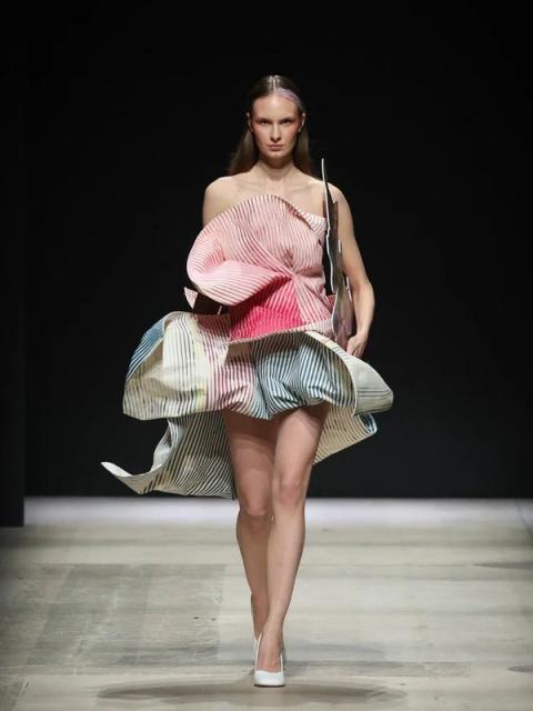 Коллекция студентов Школы дизайна НИУ ВШЭ (111156-shkola-dizayna-b.jpg)