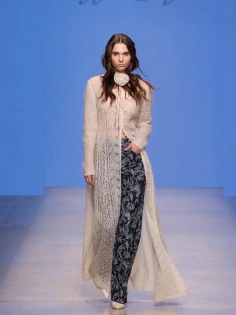 Коллекция «Русская душа в современном облике» бренда «Маруся Боярова» (111204-marusya-boyarova-01.jpg)