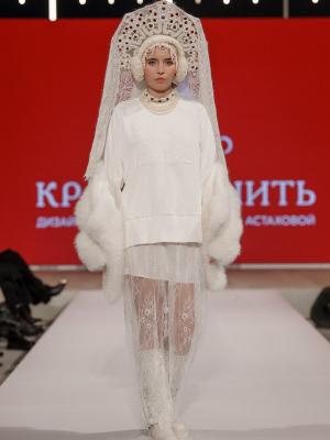 Финал IV Всероссийского конкурса модных талантов «Мост в будущее»: Слияние технологий и креативности (111310-konkursmost-34.jpg)