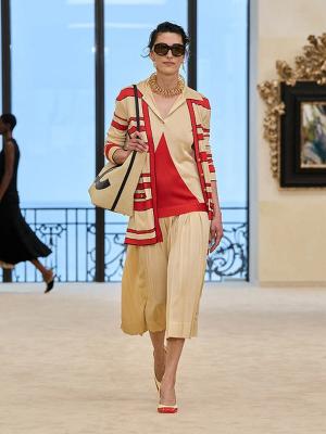 Коллекция Chanel Resort 2027 (111368-chanel-resort-10.jpg)