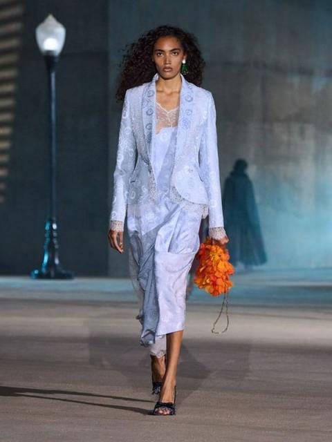 Коллекция Dior Resort 2027 (111526-dior-resort-07.jpg)