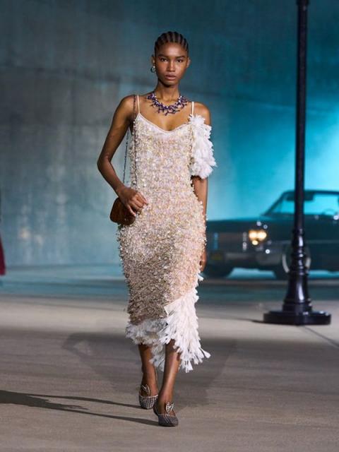 Коллекция Dior Resort 2027 (111526-dior-resort-b.jpg)