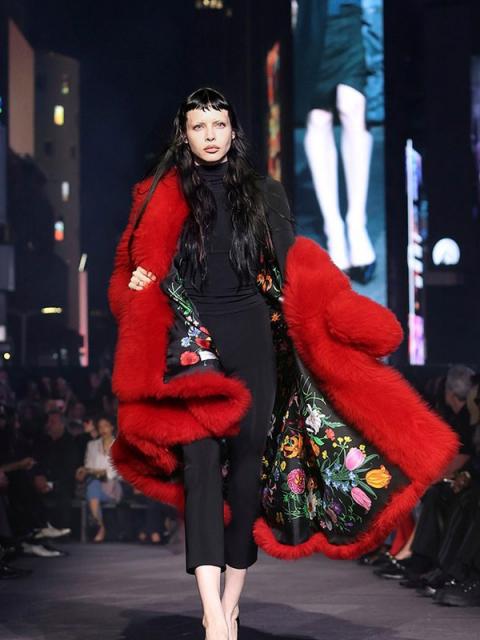 Коллекция Gucci Resort 2027 (111569-gucci-resort-05.jpg)