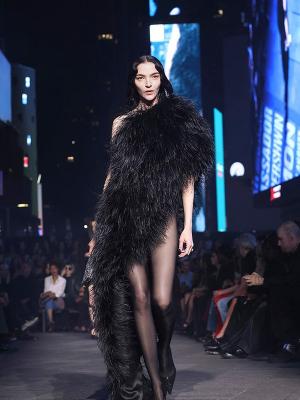 Коллекция Gucci Resort 2027 (111569-gucci-resort-11.jpg)