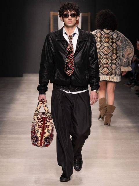 Sovushkas Bag дебютировал на Московской неделе моды (111588-sovushkas-bag-11.jpg) Sovushkas Bag дебютировал на Московской неделе моды (111588-sovushkas-bag-11.jpg)