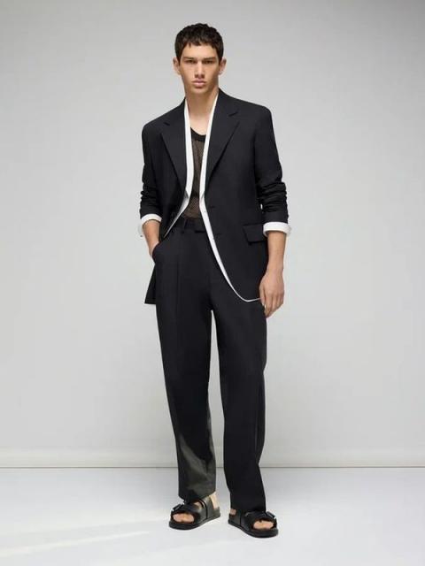 Коллекция Karl Lagerfeld весна-лето 2026 (111621-karl-lagerfeld-ss-06.jpg) Коллекция Karl Lagerfeld весна-лето 2026 (111621-karl-lagerfeld-ss-06.jpg)