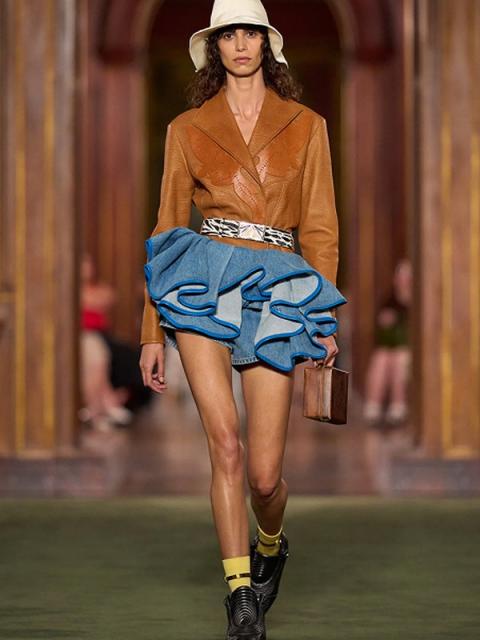 Коллекция Louis Vuitton Resort 2027 (111710-louis-vuitton-02.jpg) Коллекция Louis Vuitton Resort 2027 (111710-louis-vuitton-02.jpg)
