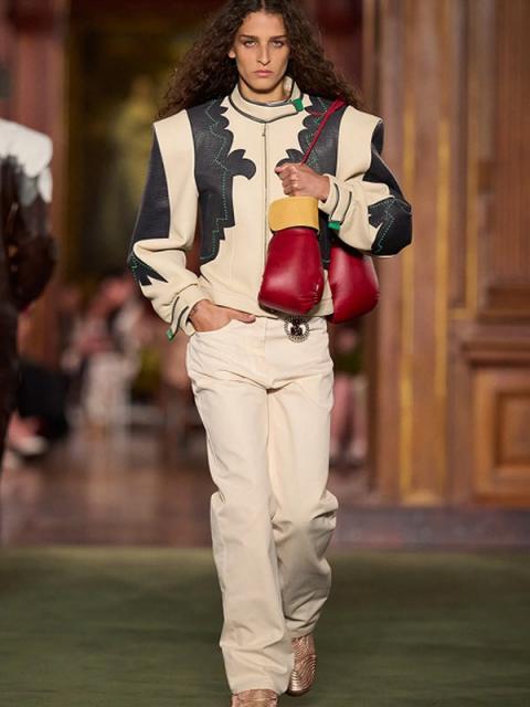 Коллекция Louis Vuitton Resort 2027 (111710-louis-vuitton-03.jpg) Коллекция Louis Vuitton Resort 2027 (111710-louis-vuitton-03.jpg)