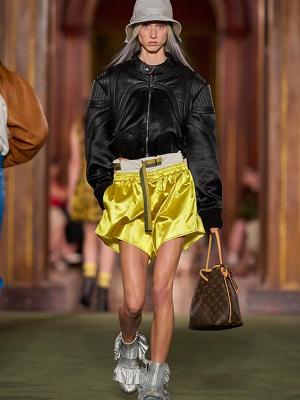 Коллекция Louis Vuitton Resort 2027 (111710-louis-vuitton-05.jpg)