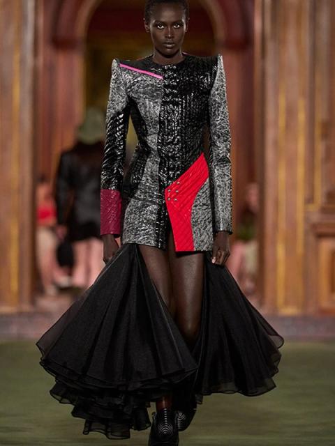 Коллекция Louis Vuitton Resort 2027 (111710-louis-vuitton-06.jpg) Коллекция Louis Vuitton Resort 2027 (111710-louis-vuitton-06.jpg)