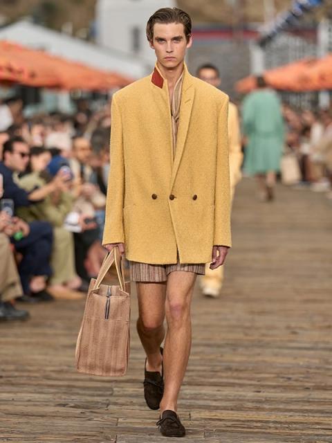 Коллекция Ermenegildo Zegna menswear весна-лето 2027 (111913-zegna-menswear-ss-04.jpg)
