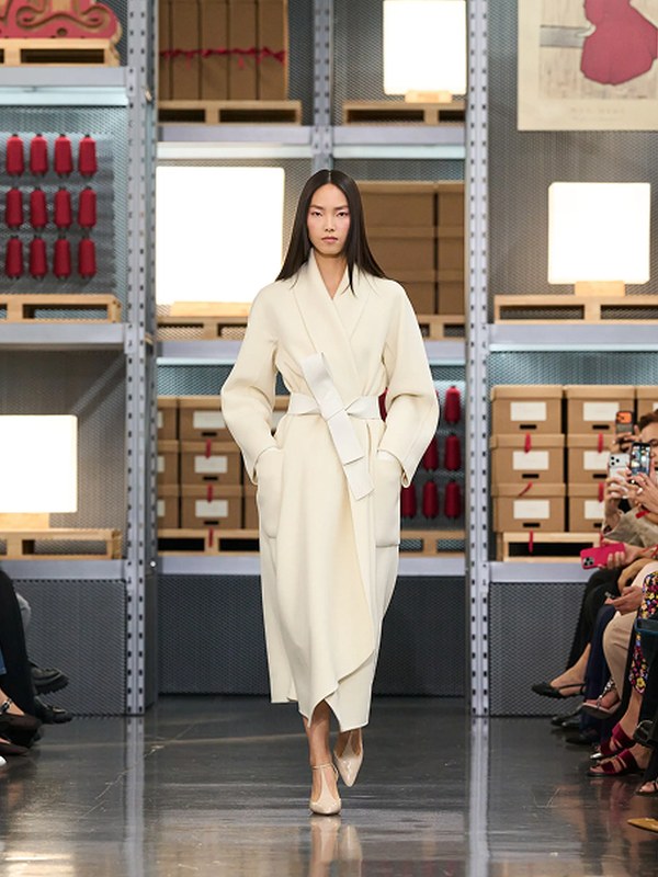 Коллекция Max Mara Resort 2027  (112028-max-mara-resort-02.jpg)