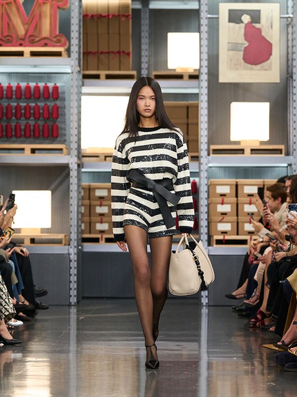Коллекция Max Mara Resort 2027  (112028-max-mara-resort-05.jpg)