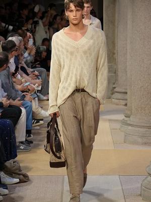 Коллекция Giorgio Armani menswear весна-лето 2027 (112071-giorgio-armani-menswear-06.jpg)