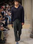 Коллекция Giorgio Armani menswear весна-лето 2027 (112071-giorgio-armani-menswear-09.jpg)