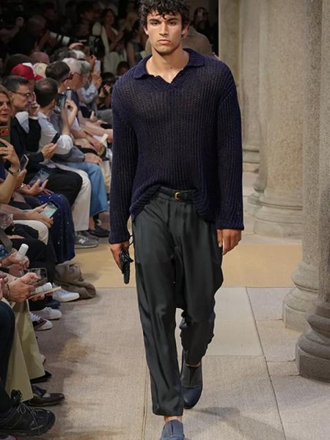 Коллекция Giorgio Armani menswear весна-лето 2027 (112071-giorgio-armani-menswear-09.jpg)