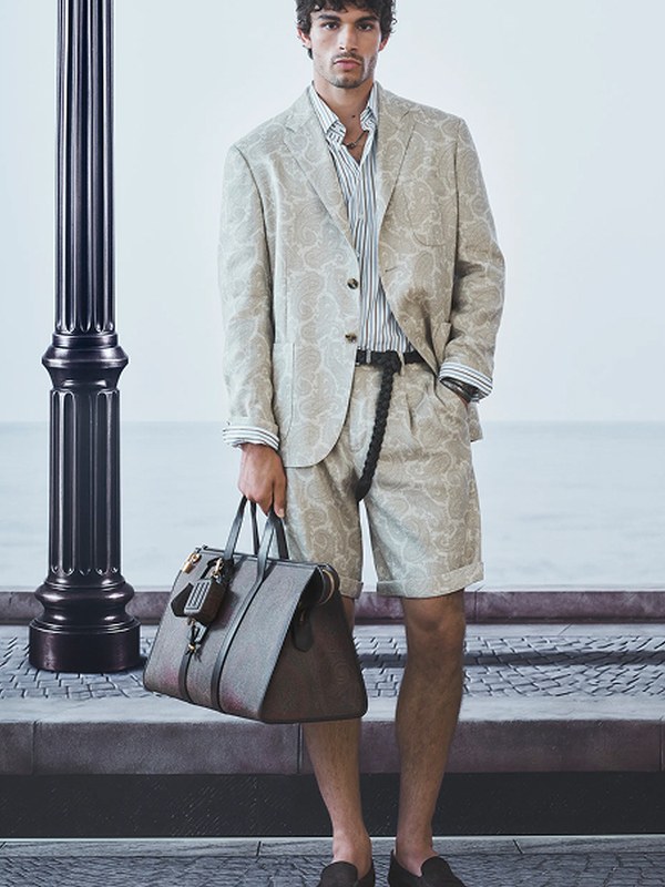 Коллекция Etro menswear весна-лето 2027 (112087-etro-menswear-02.jpg) Коллекция Etro menswear весна-лето 2027 (112087-etro-menswear-02.jpg)