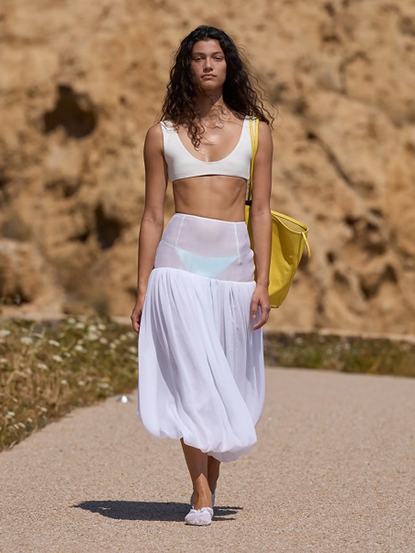 Коллекция Jacquemus весна-лето 2027 (112141-jacquemus-ss-02.jpg)