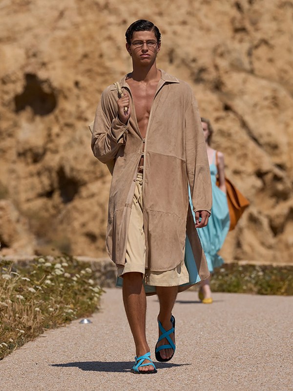 Коллекция Jacquemus весна-лето 2027 (112141-jacquemus-ss-03.jpg)