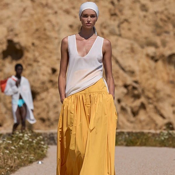 Коллекция Jacquemus весна-лето 2027 (112141-jacquemus-ss-s.jpg) Коллекция Jacquemus весна-лето 2027 (112141-jacquemus-ss-s.jpg)