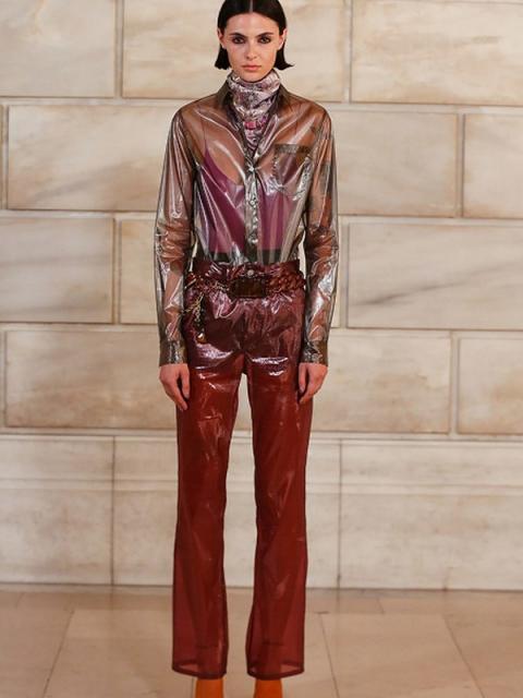 Коллекция Marc Jacobs весна-лето 2027 (112156-marc-jacobs-ss-01.jpg) Коллекция Marc Jacobs весна-лето 2027 (112156-marc-jacobs-ss-01.jpg)