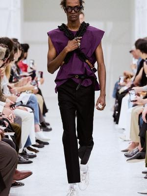 Коллекция Celine menswear весна-лето 2027 (112236-celine-menswear-ss-02.jpg)