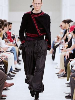Коллекция Celine menswear весна-лето 2027 (112236-celine-menswear-ss-03.jpg)