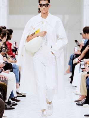Коллекция Celine menswear весна-лето 2027 (112236-celine-menswear-ss-05.jpg)
