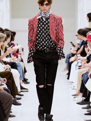 Коллекция Celine menswear весна-лето 2027 (112236-celine-menswear-ss-07.jpg)