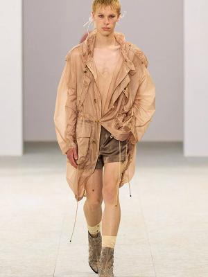 Коллекция Dries Van Noten menswear весна-лето 2027 (112251-dries-van-noten-menswear-01.jpg)