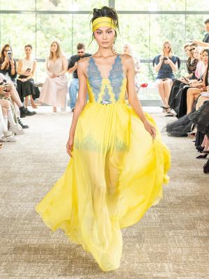 Коллекция Yanina Couture осень-зима 2026/27 (112291-yanina-fw-05.jpg)