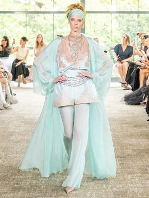 Коллекция Yanina Couture осень-зима 2026/27 (112291-yanina-fw-06.jpg)