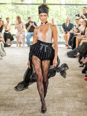 Коллекция Yanina Couture осень-зима 2026/27 (112291-yanina-fw-08.jpg)