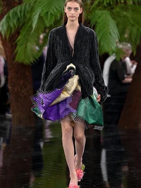 Коллекция Christian Dior Couture осень-зима 2026/27 (112336-dior-couture-fw-10.jpg) Коллекция Christian Dior Couture осень-зима 2026/27 (112336-dior-couture-fw-10.jpg)