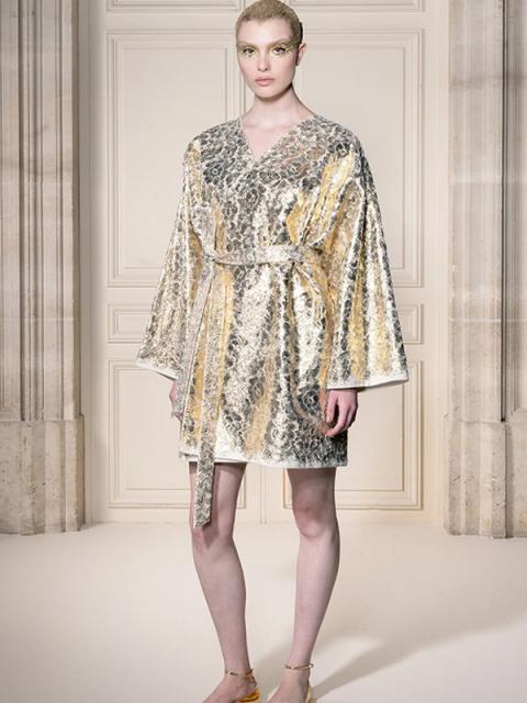 Коллекция Viktor & Rolf Couture осень-зима 2026/27 (112391-viktor-rolf-couture-01.jpg) Коллекция Viktor & Rolf Couture осень-зима 2026/27 (112391-viktor-rolf-couture-01.jpg)