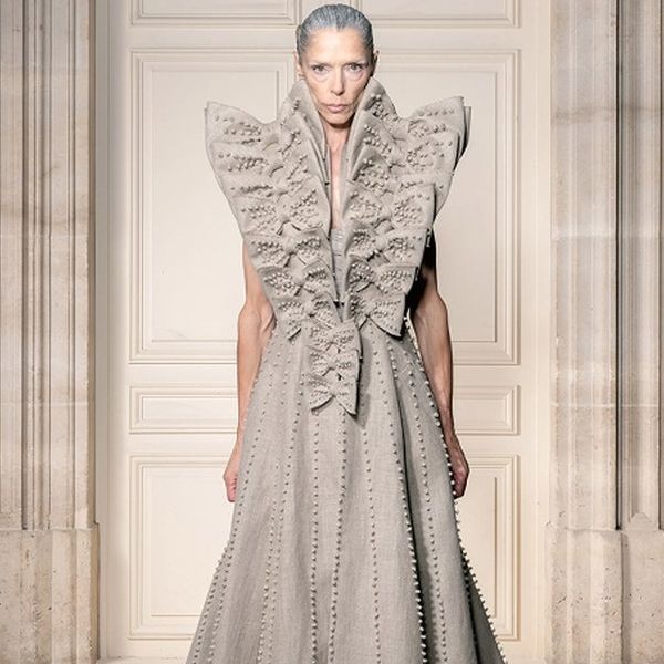 Коллекция Viktor & Rolf Couture осень-зима 2026/27 (112391-viktor-rolf-couture-s.jpg) Коллекция Viktor & Rolf Couture осень-зима 2026/27 (112391-viktor-rolf-couture-s.jpg)