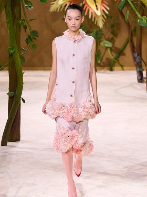 Коллекция Chanel Couture осень-зима 2026/27 (112404-chanel-couture-11.jpg) Коллекция Chanel Couture осень-зима 2026/27 (112404-chanel-couture-11.jpg)
