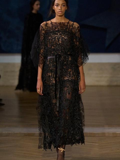 Коллекция Fendi Couture осень-зима 2026/27 (112417-fendi-couture-07.jpg)