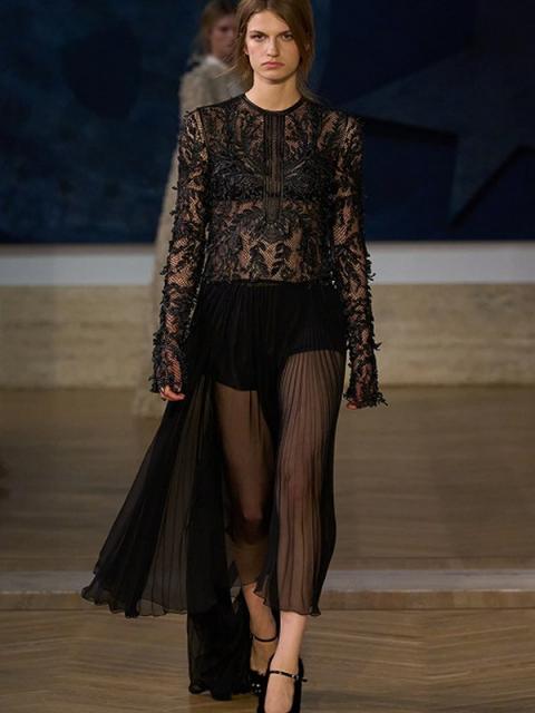 Коллекция Fendi Couture осень-зима 2026/27 (112417-fendi-couture-08.jpg) Коллекция Fendi Couture осень-зима 2026/27 (112417-fendi-couture-08.jpg)