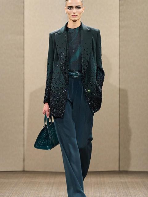 Коллекция Giorgio Armani Prive Couture осень-зима 2026/27 (112432-giorgio-armani-couture-b.jpg) Коллекция Giorgio Armani Prive Couture осень-зима 2026/27 (112432-giorgio-armani-couture-b.jpg)