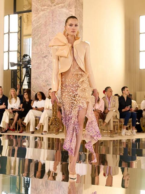 Коллекция Schiaparelli Couture осень-зима 2026/27 (112465-schiaparelli-couture-09.jpg)