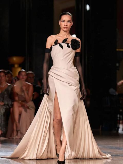 Коллекция Elie Saab Couture осень-зима 2026/27 (112529-elie-saab-couture-03.jpg) Коллекция Elie Saab Couture осень-зима 2026/27 (112529-elie-saab-couture-03.jpg)